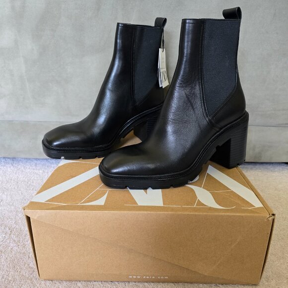 Lug-sole boots; Zara Z1W:BOTIN:Z1W: ANKLE BOOTS, 1131/810 Size 6.5 US, 4 UK, 37 - Picture 1 of 5